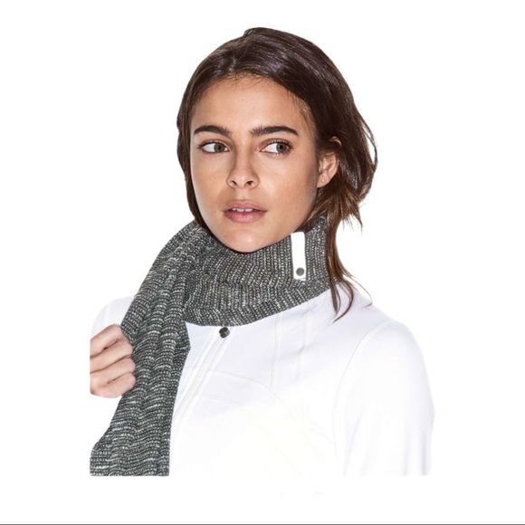 Lululemon Vinyasa Scarf *Rulu Coco Pique Black White EUC - Picture 2 of 5
